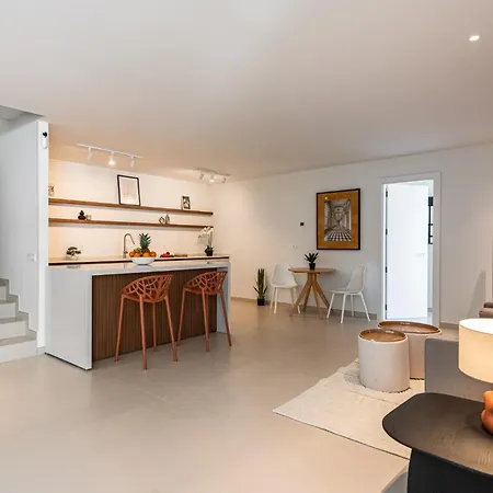 Brand New Elegant Luxurious Duplex Pool & Views